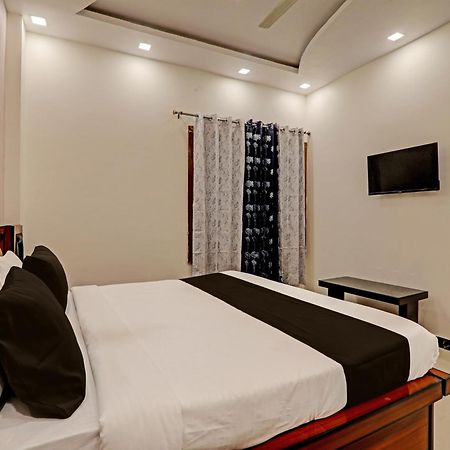 Hotel O Awadh International Bela Pratapgarh ภายนอก รูปภาพ